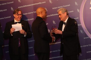 Stefan Gannon of the HKMA, our recipient in 2010, presents to Trevor Faure with the In-House Community Achievement Award