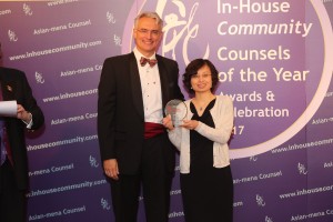 Life Science & Pharma Winner: Sanofi (China) Investment – Christine Zhuang of Sanofi China and Michael Pepper of Reed Smith